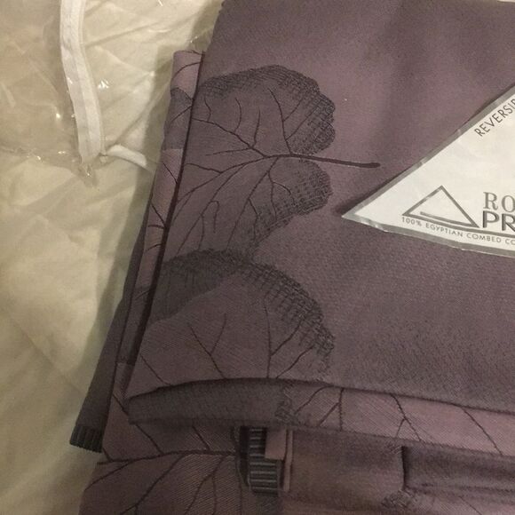 Royal Sateen Prismatics King Bedding Set - Picture 5 of 7